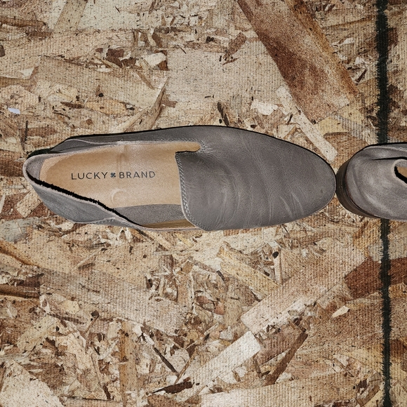 LUCKY BRAND (LK-Cahill) Women Slip On Shoes Flats (Gray) - SIZE 6 - Picture 5 of 8